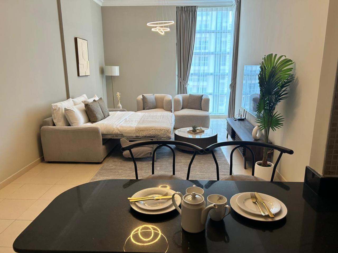 1br In Mayfair Tower Business Bay! Burj Views, Close To Mall Apartment Dubai