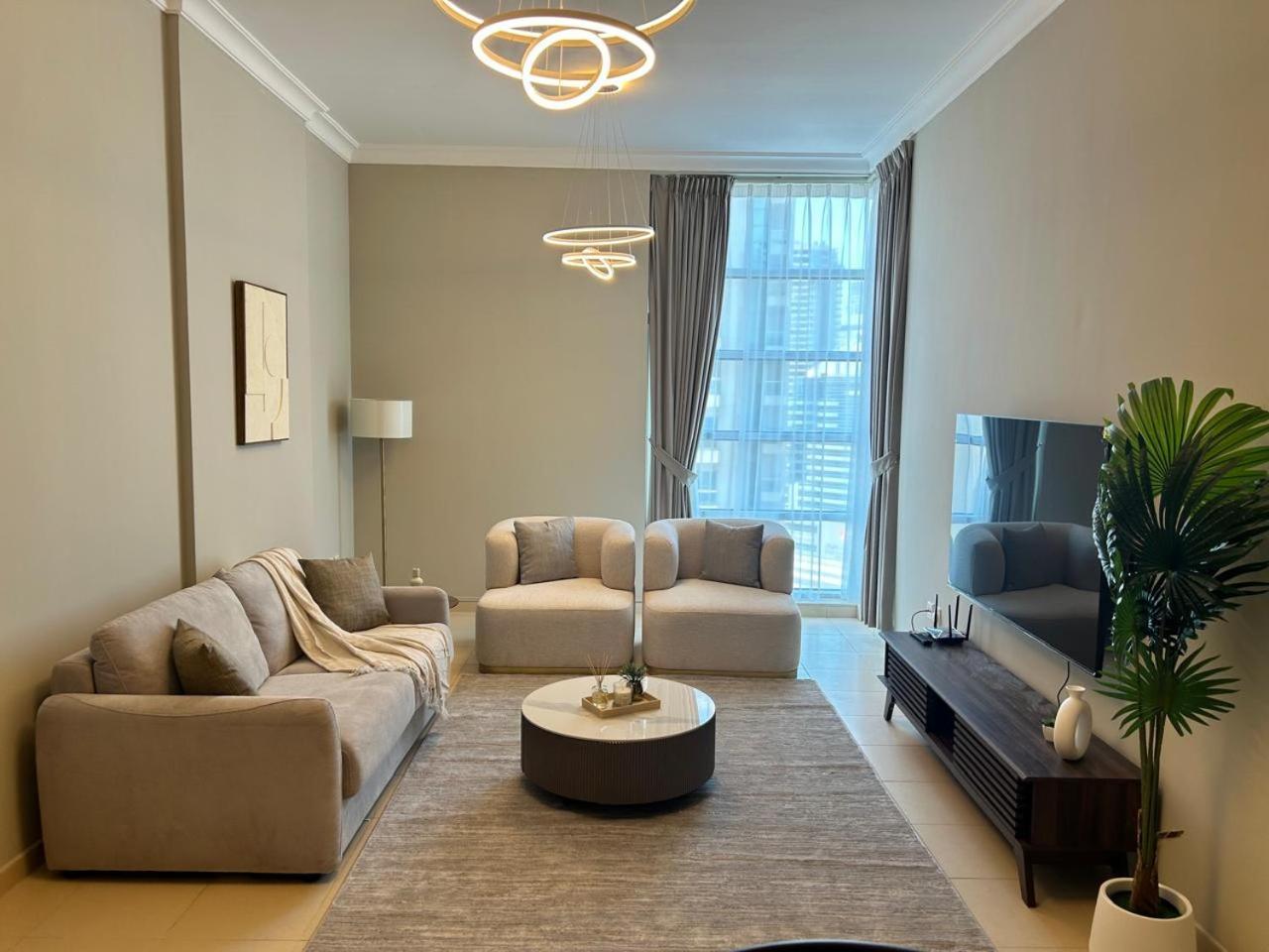 1br In Mayfair Tower Business Bay! Burj Views, Close To Mall