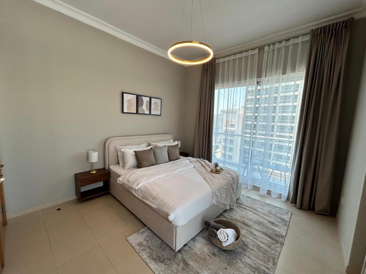 1br In Mayfair Tower Business Bay! Burj Views, Close To Mall Apartment *