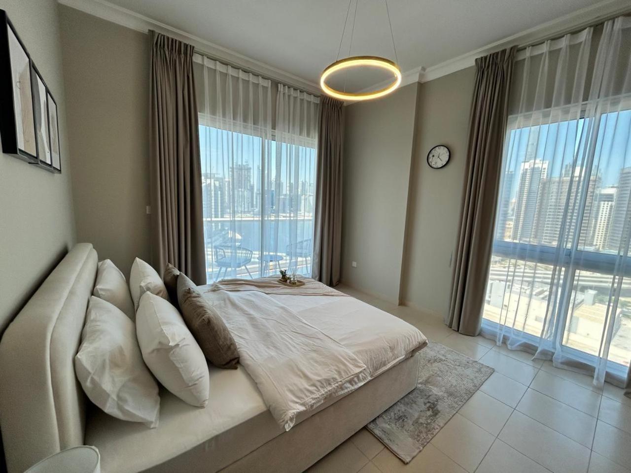 1br In Mayfair Tower Business Bay! Burj Views, Close To Mall Apartment