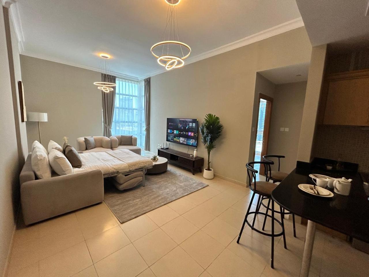1br In Mayfair Tower Business Bay! Burj Views, Close To Mall Apartment Dubai